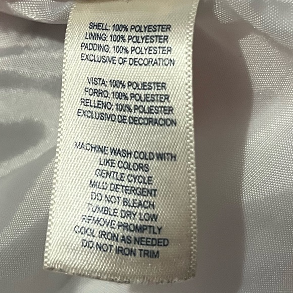 Osh Kosh B’gosh snowsuit 18 months - Picture 7 of 7